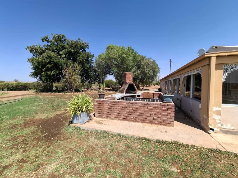 4 Bedroom Property for Sale in Karos Northern Cape